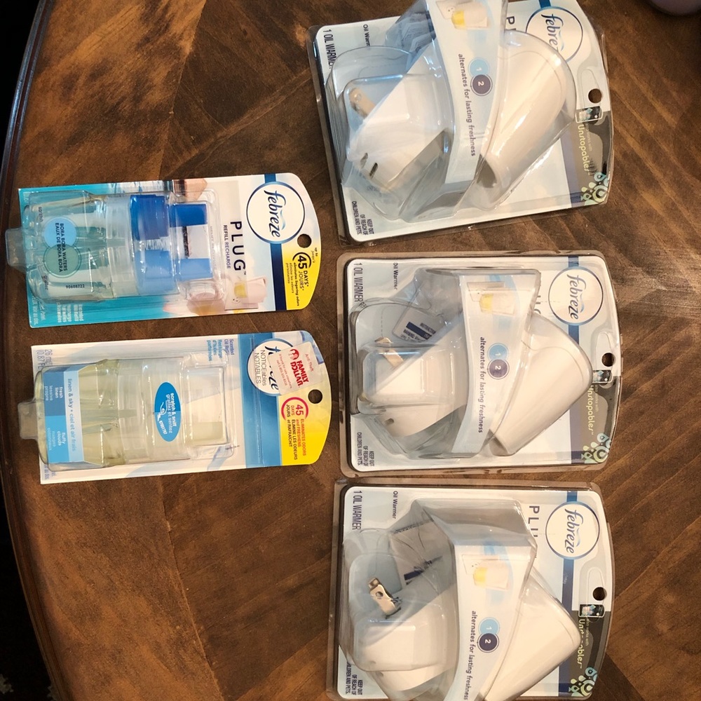 Febreeze Plug-ins with two refills